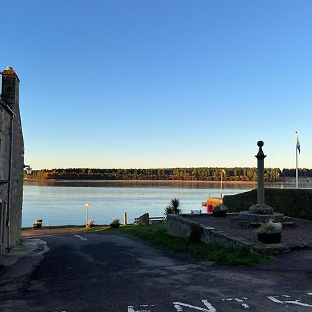 Crown And Anchor Inn Финдхорн Екстериор снимка