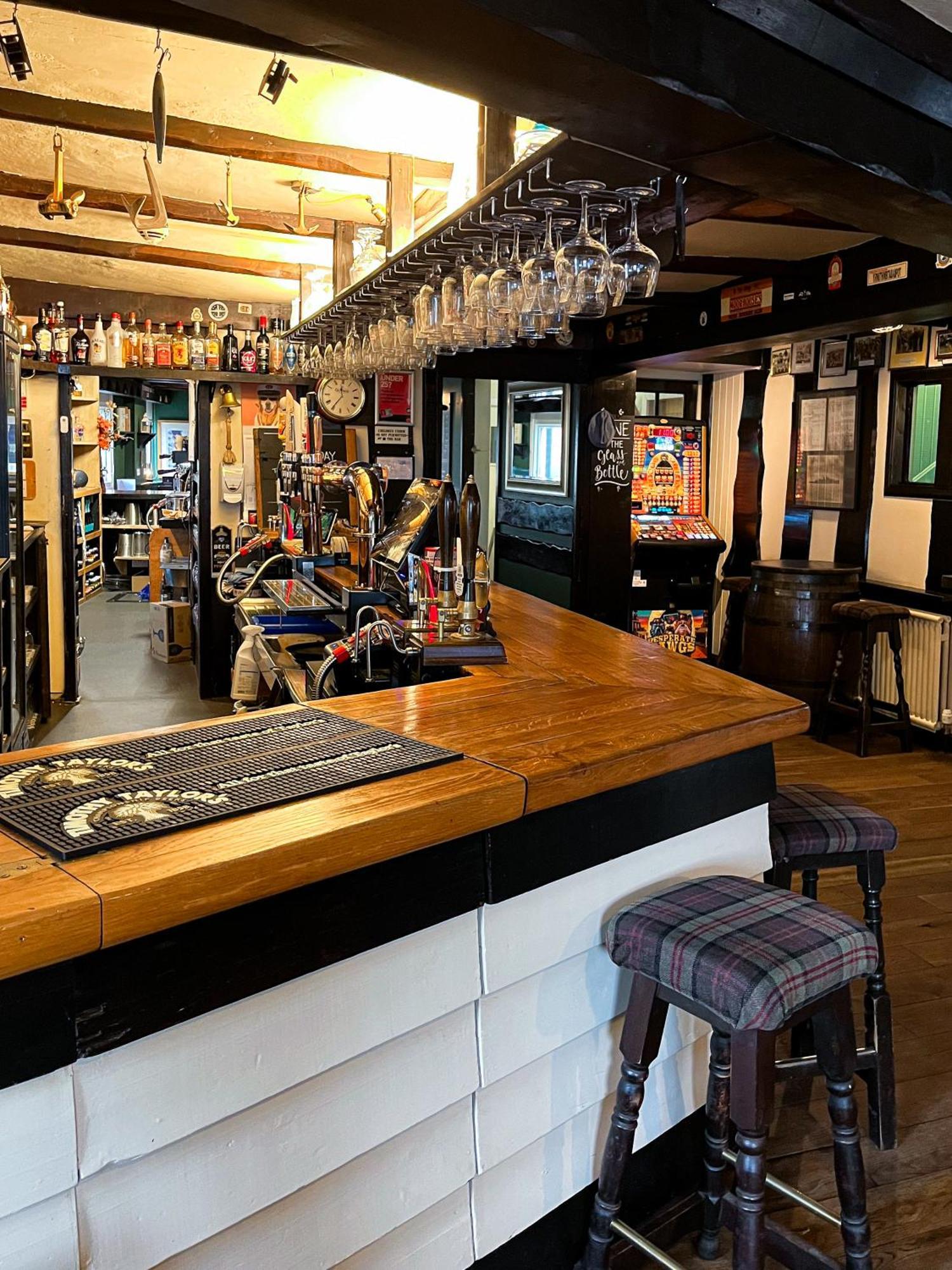 Crown And Anchor Inn Финдхорн Екстериор снимка